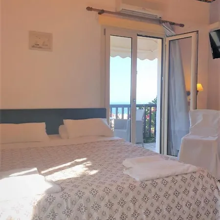 In - One Private Daire Hersonissos (Crete)