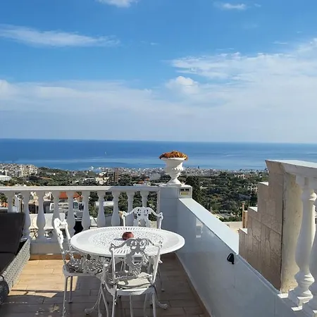 Step Into A World Of Nature One Room Private Suite Shared Pool *